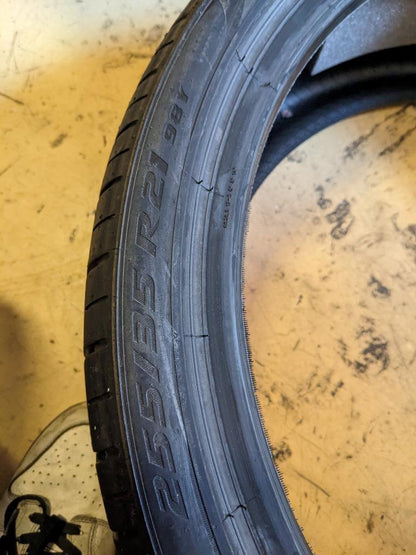 2 PIRELLI P ZERO PZ4 *MOE MERCEDES PNCS SPORT P 255 35 21 95Y XL TIRE 3781300