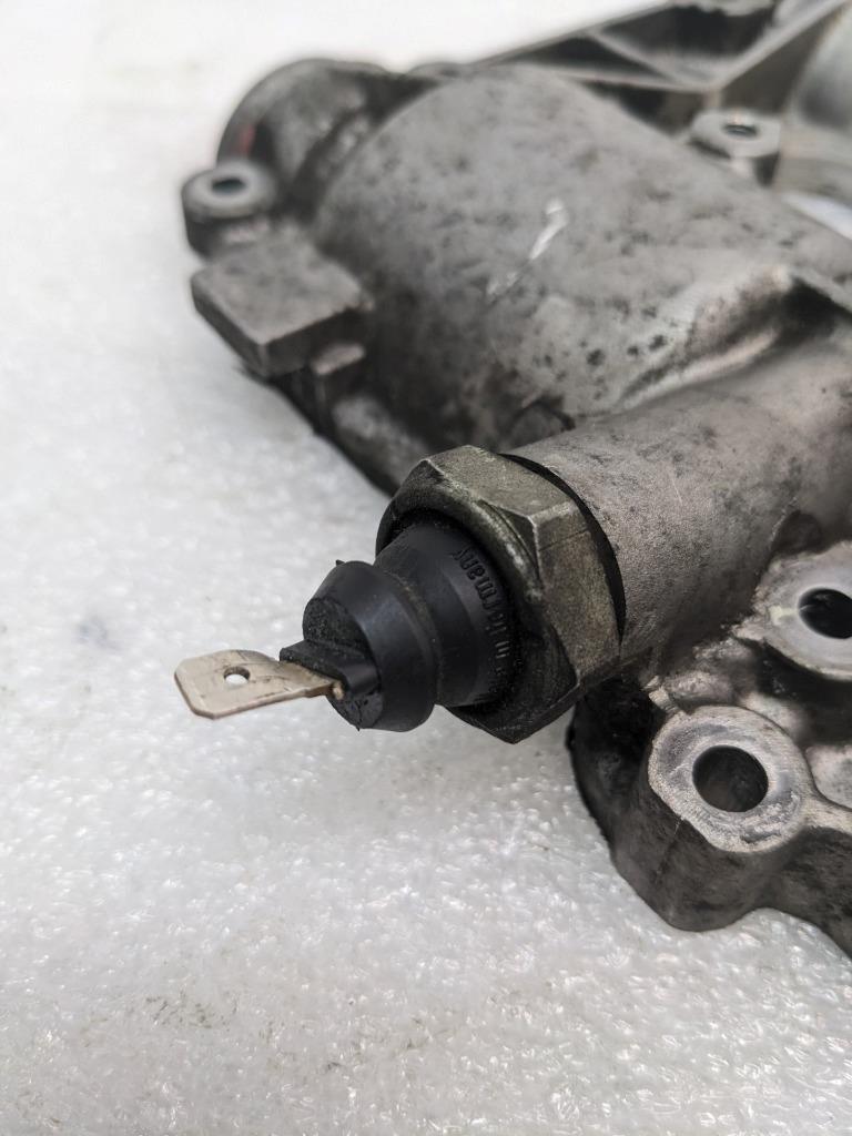 PORSCHE 911/996 CYLINDER HEAD ASSEMBLY W COVER 9961046710R SR: 51468 USED 996GL2