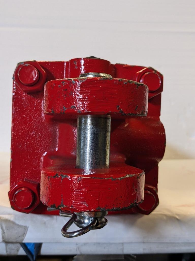 CROSS MANUFACTURING HYDRAULIC CYLINDER 022557 BORE-5 STROKE-8  BSRG5