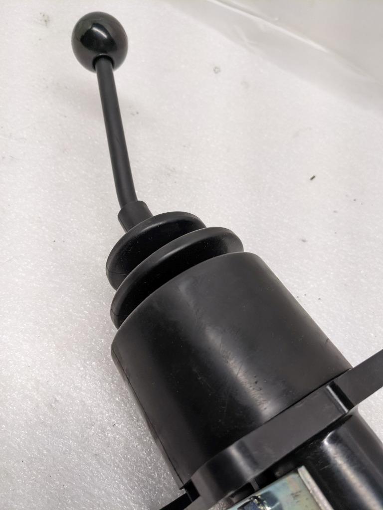 ARENS CONTROLS JOYSTICK CONTROL C61126 20X4X4 3LBS NEW R6