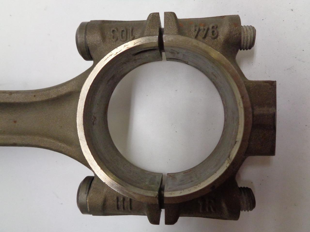 4 USED GENUINE PORSCHE 968 PISTONS WITH CONNECTING RODS 944 103 111 1R R24T5