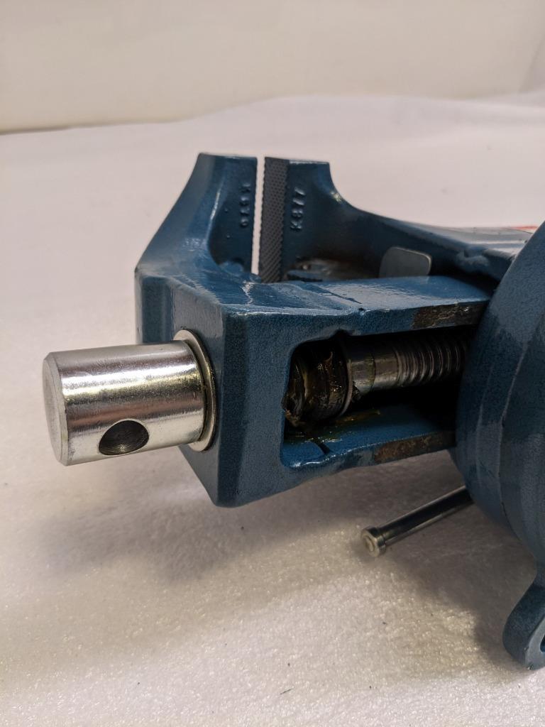 BESSEY BV-DF6SB BENCH VISE 6" WIDE 7" OPEN 90K PSI 360 SWIVEL NO HANDLE NEW H1