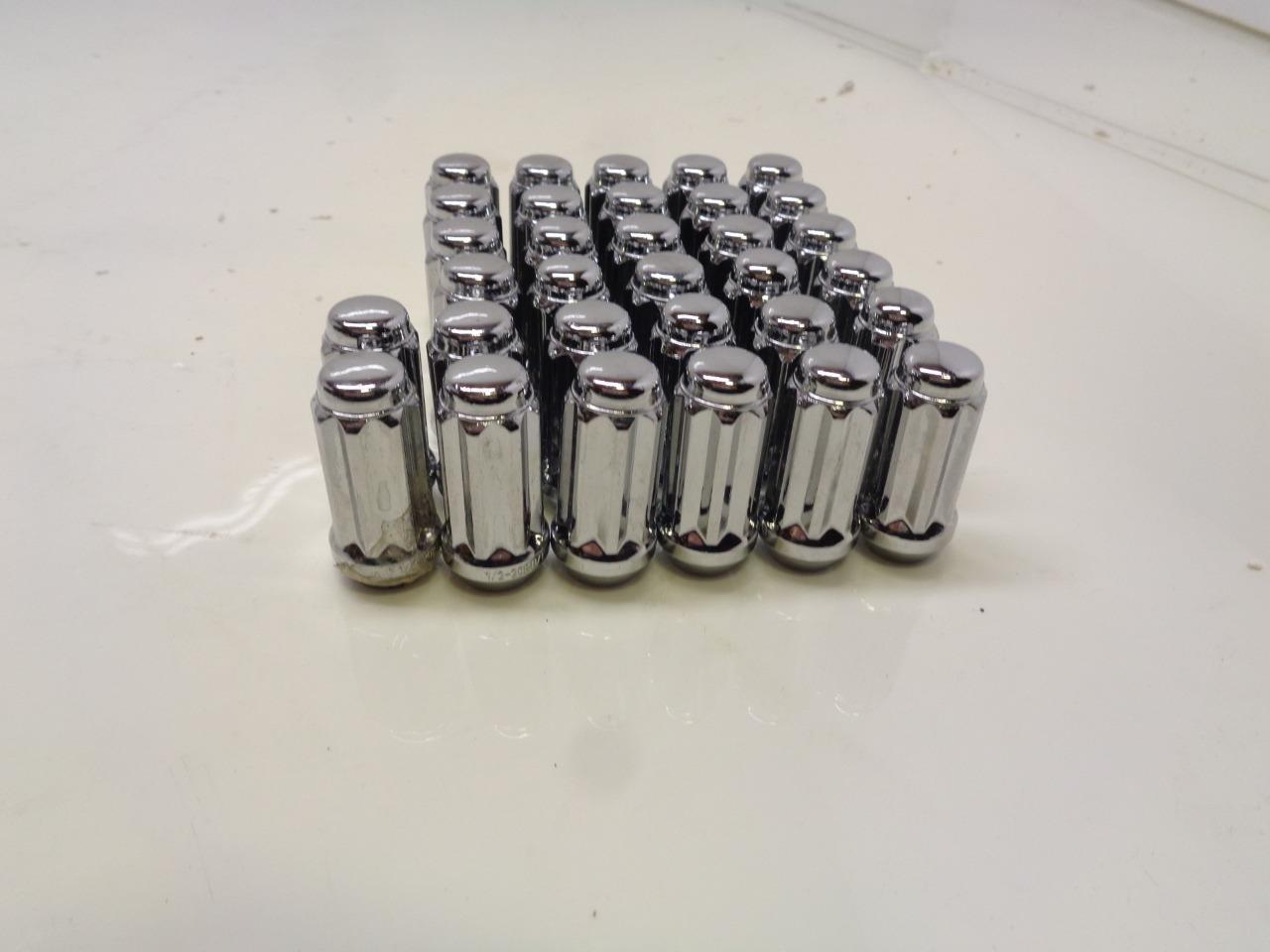 1 NEW 32 PACK CHROME 8 POINT LUG NUTS 1/2-20R H/T R15T2