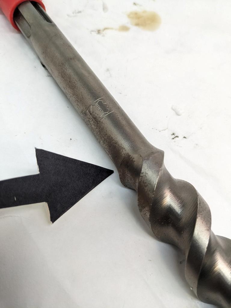 BOSCH ROTARY HAMMER DRILL 1" DRILL BIT 31" MAX DRILLING 39 OVERALL LG NEW D0