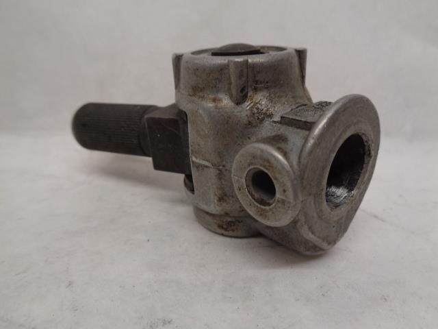 USED PORSCHE SHIFT ROD COUPLER 911 424 024 04 R21SPB