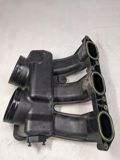 PORSCHE 911/996 INTAKE MANIFOLD/AIR DISTRIBUTOR 99611001555 USED 996B.G.L.