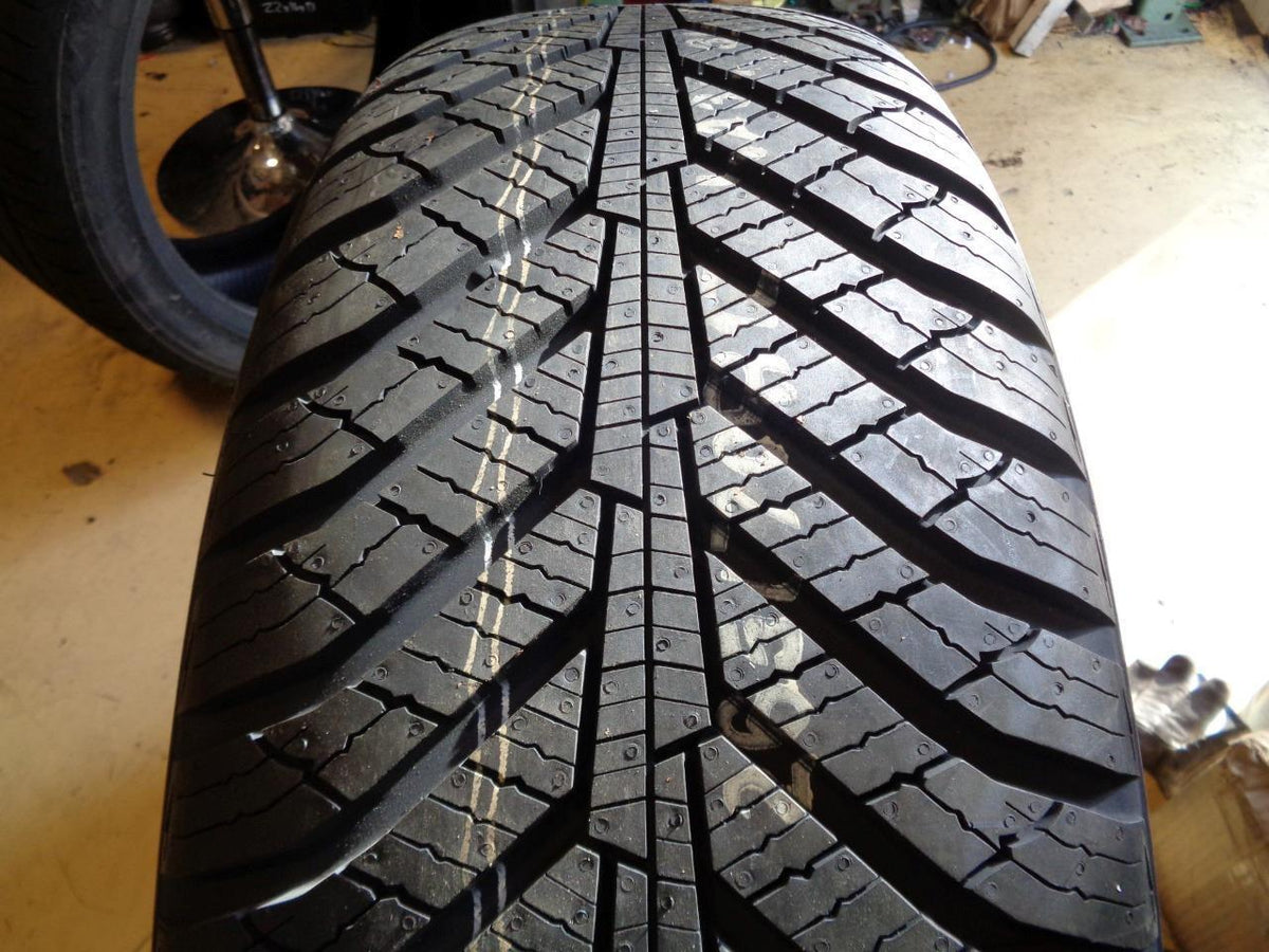 KUMHO SOLUS HA31 P 265 70 17 115H SL TIRE 2243583 BQ4