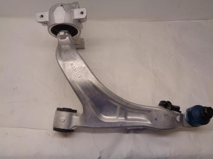 NISSAN FRONT CONTROL ARM LOWER RIGHT ASSY . 54500-1CAOC R16