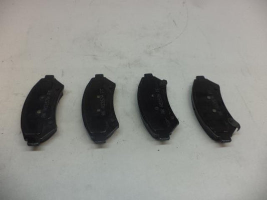 BRAND NEW AKEBONO PRO ACT FRONT DISC BRAKE PADS 97-2005 BUICK CENTURY ACT699