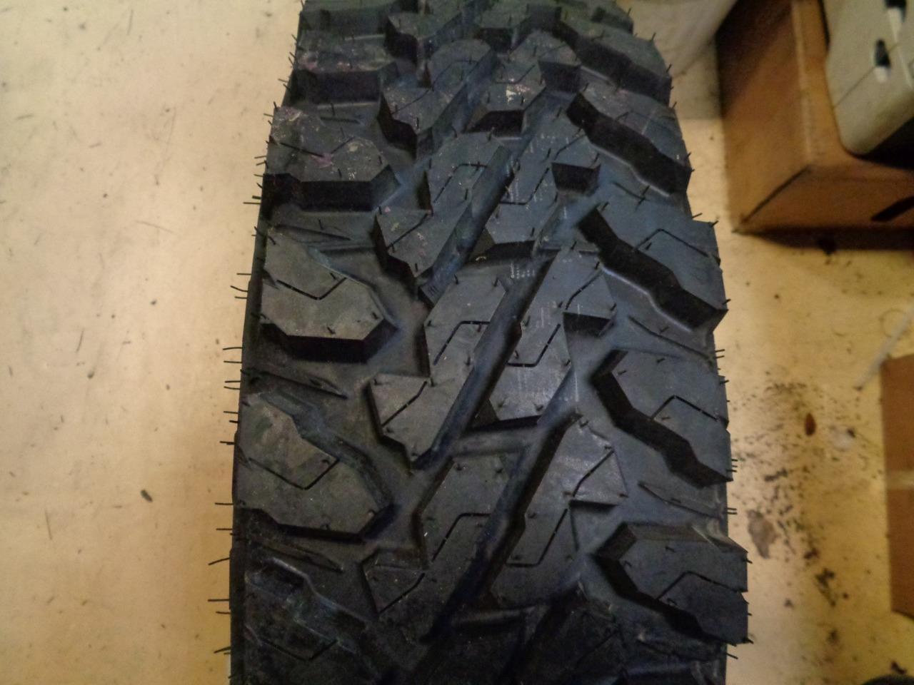 1 NEW TIRE YOKOHAMA GEOLANDAR MT G003 LT 215 75 15 100/97Q LRC 6PLY 33306
