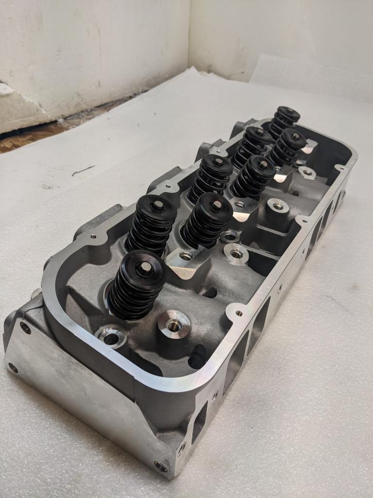 SINGLE CHEVY COMPLETE ASSEMBLED ALUMINUM CYLINDER HEAD CAMBER XPC3021 NEW I2