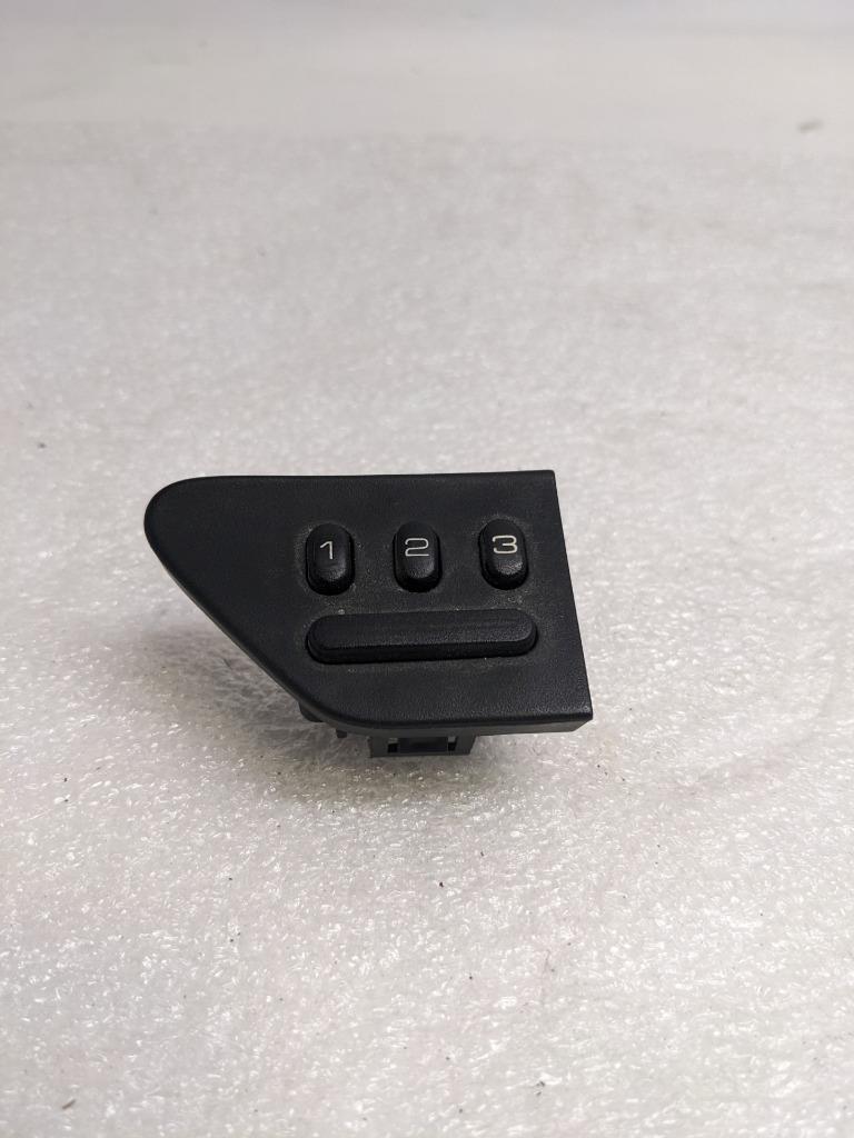 PORSCHE 92861324500 MEMORY SEAT ADJUSTMENT SWITCH FOR 87-91 928 USED R24T4