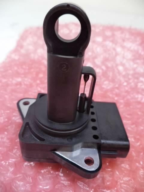 NEW GENUINE TOYOTA AIR FLOW METER SENSOR FOR TACOMA 99-04 DLX 22204-07010 R7TA