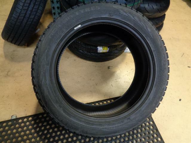 1 NEW NOKLIAN HAKKAPELITTA R3 SUV 275 45 20 110T SL TIRE T430693
