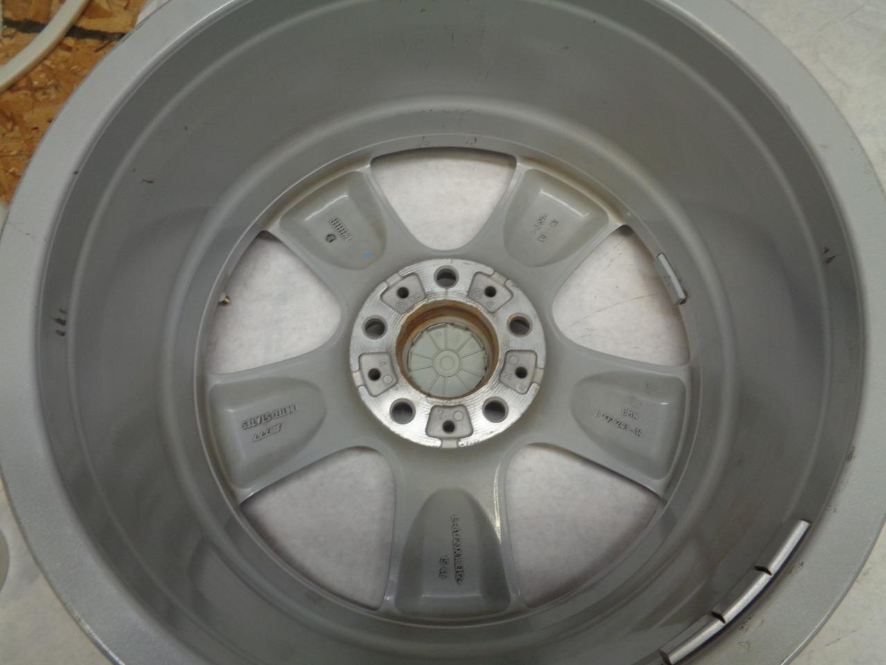 USED GENUINE BMW STAR SPOKED 210 WHEEL 18x8.5 ET46 SILVER 36 11 6 772 243-14  WR