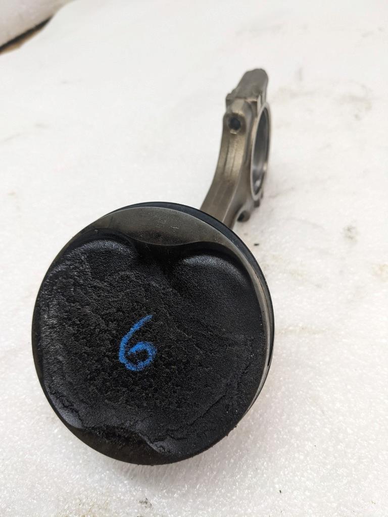 PORSCHE 911/996  CONNECTING PISTON ROD #6 9961031026R USED 996BGL2T2