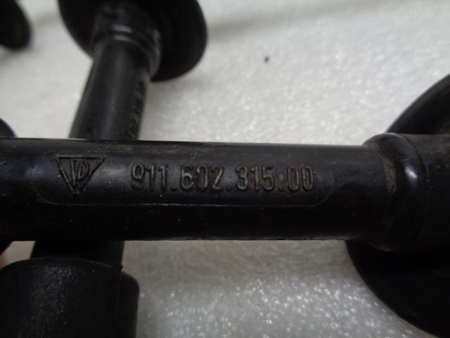 Porsche 911/SC/930 Distributor Cap with Spark Plug Wires USED GENUINE R25T8