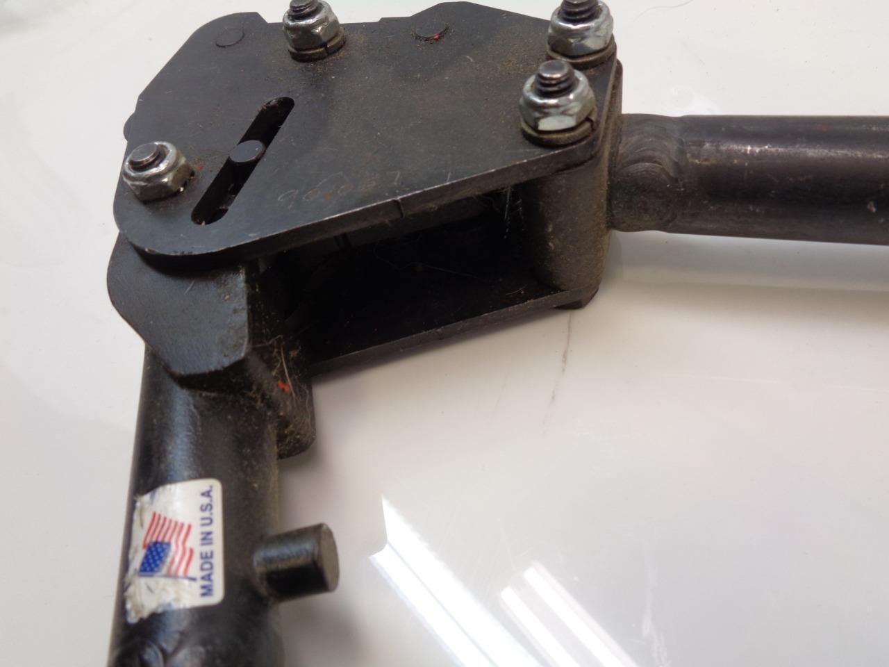 USED STEEL BANDING SEALER TOOL 1-1/2" MAX JAW R27