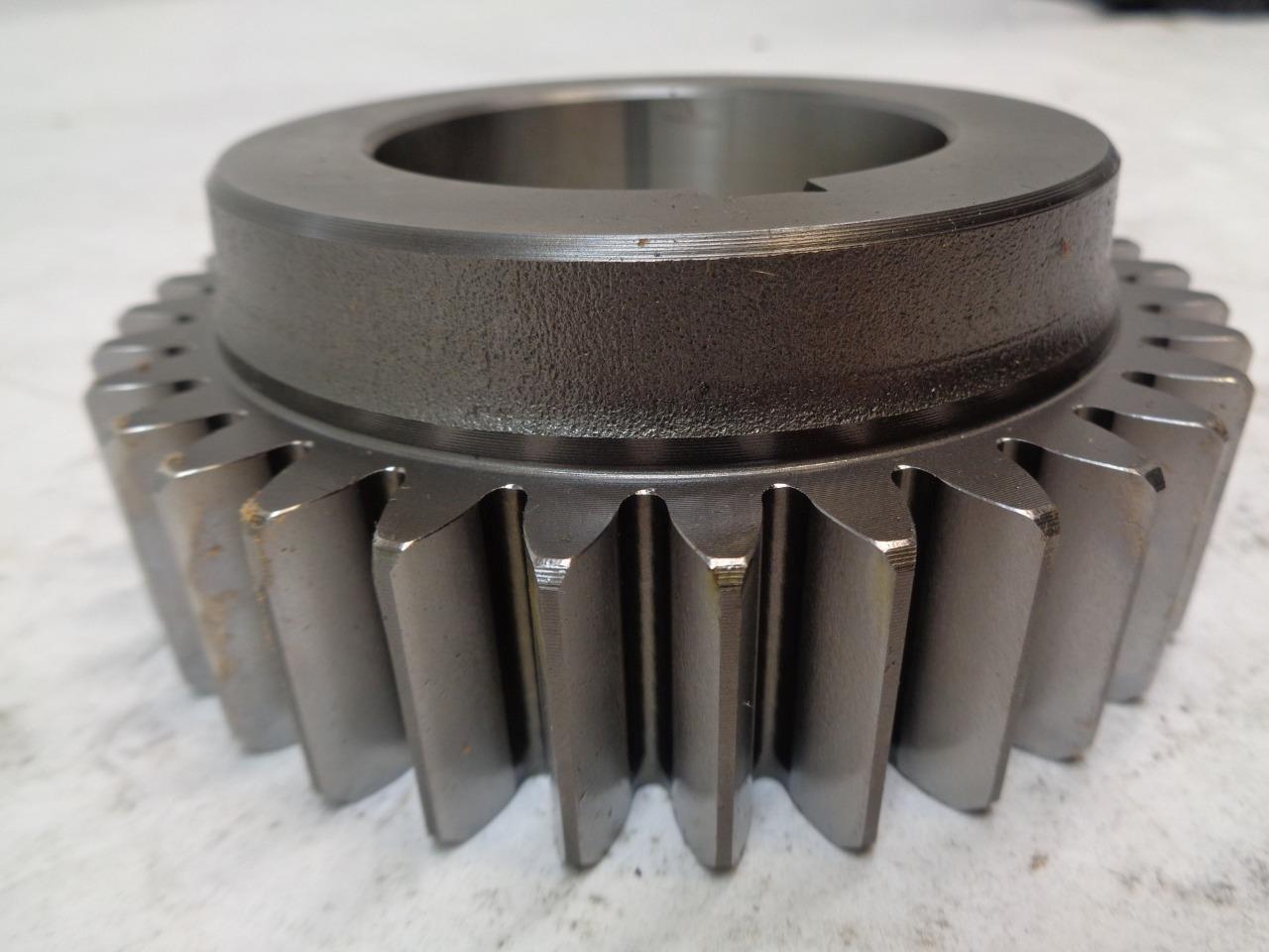 EATON FULLER TRANSMISSION SHAFT COUNTER GEAR 4304765 BAY3