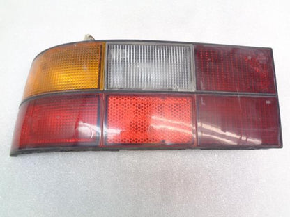 PORSCHE 477945213 LEFT TAIL LIGHT LENS FOR 924S/944/944S/944 TURBO USED R20