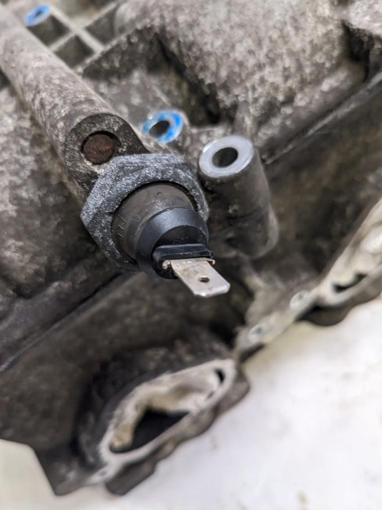 PORSCHE BOXSTER 987 05-08 COMPLETE CYLINDER HEAD 996104102CR USED 996G.L B3B2