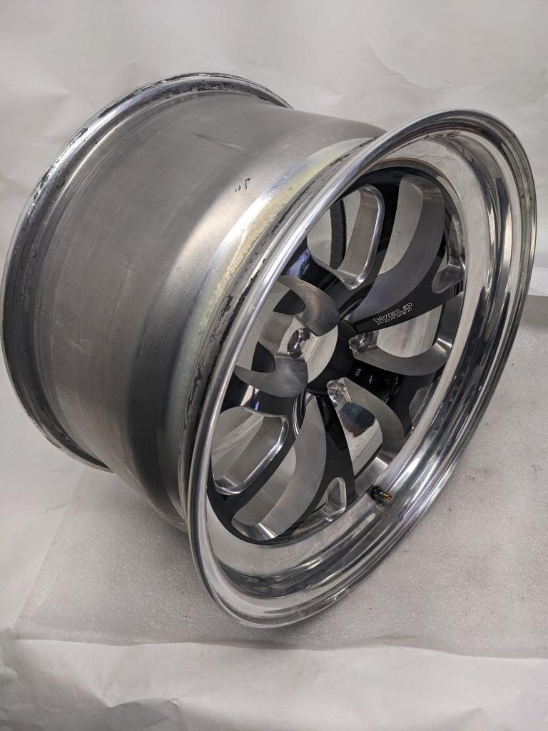 1 WELD RACING 76HB7100W67A WHEEL RT-S S76 FORGED ALUMINUM BLACK 17X10 USED B2
