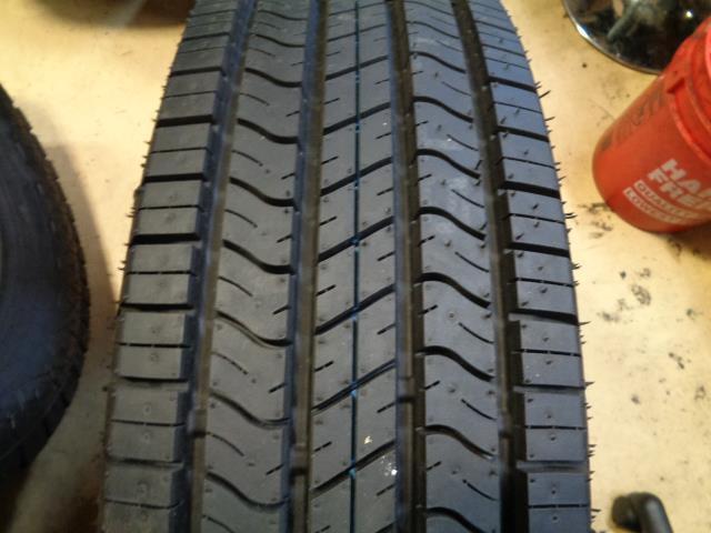 ACCELERA OMIKRON H/T LT 235 80 17 120/117R LRE 10PLY TIRE 1200045273 BQ4