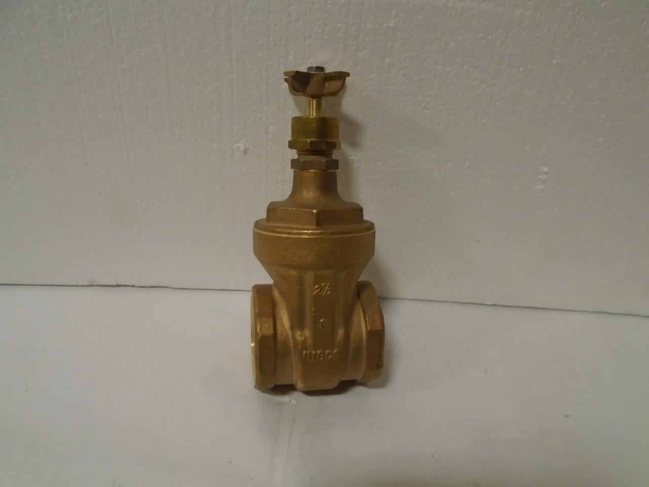 NEW NIBCO 2 1/2 Pipe, Class 125, Threaded Bronze Solid Wedge Stem Gate Valve R22