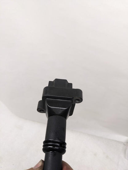 DAMAGED PORSCHE 99660210200 IGNITION COIL 2002-2008 PORSCHE 911 USED R20T6
