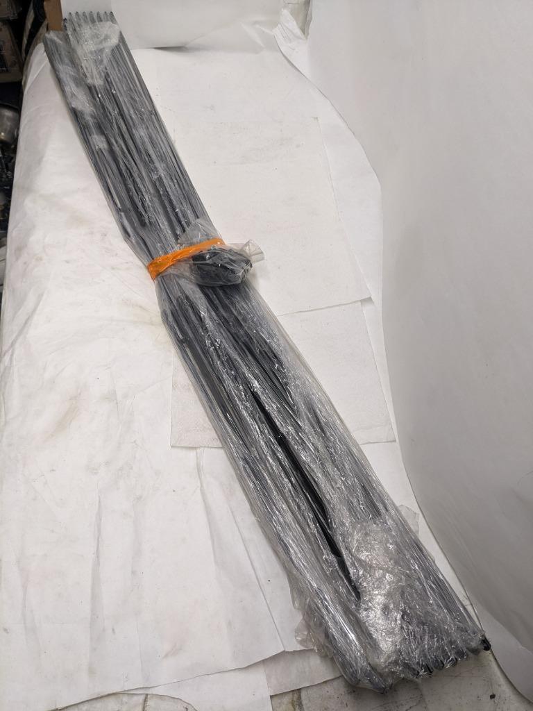 CARRIAGE WORKS 43912 BOLT-OVER GRILLE FOR 07-09 SILVERADO 2500-3500 HD NEW #1 SR