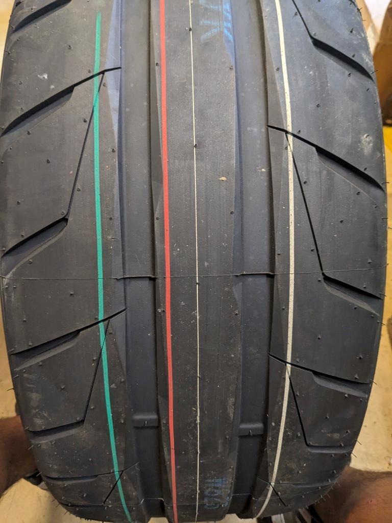 NITTO NT05 P 275 40 20 106W XL TIRE 207040 CQ2