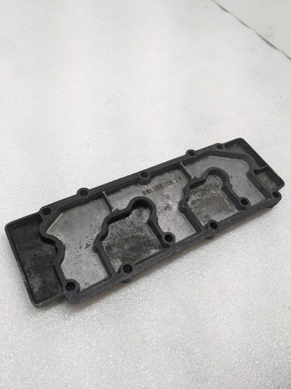 PORSCHE 911/996 70-89 ORIGINAL ALUMINUM LOWER VALVE COVER 9011051162R 996BGL2T2