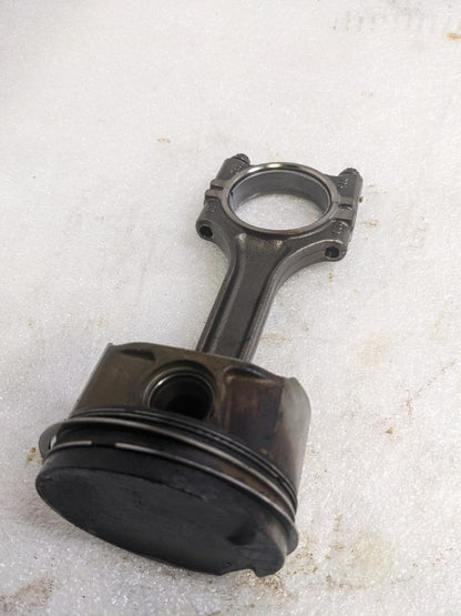 PORSCHE 996/911 CONNECTING PISTON RODS 9961031028R #3 USED 996BGL2T2