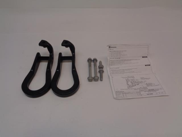1 PAIR GENUINE GM HEAVY DUTY TOW HOOKS FOR SILVERADO SIERRA 22850282 R18T1