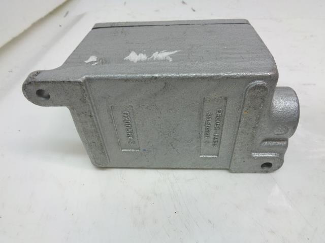 NEW EATON CROUSE-HINDS STATION ON OFF SWITCH EDS215 R33T1