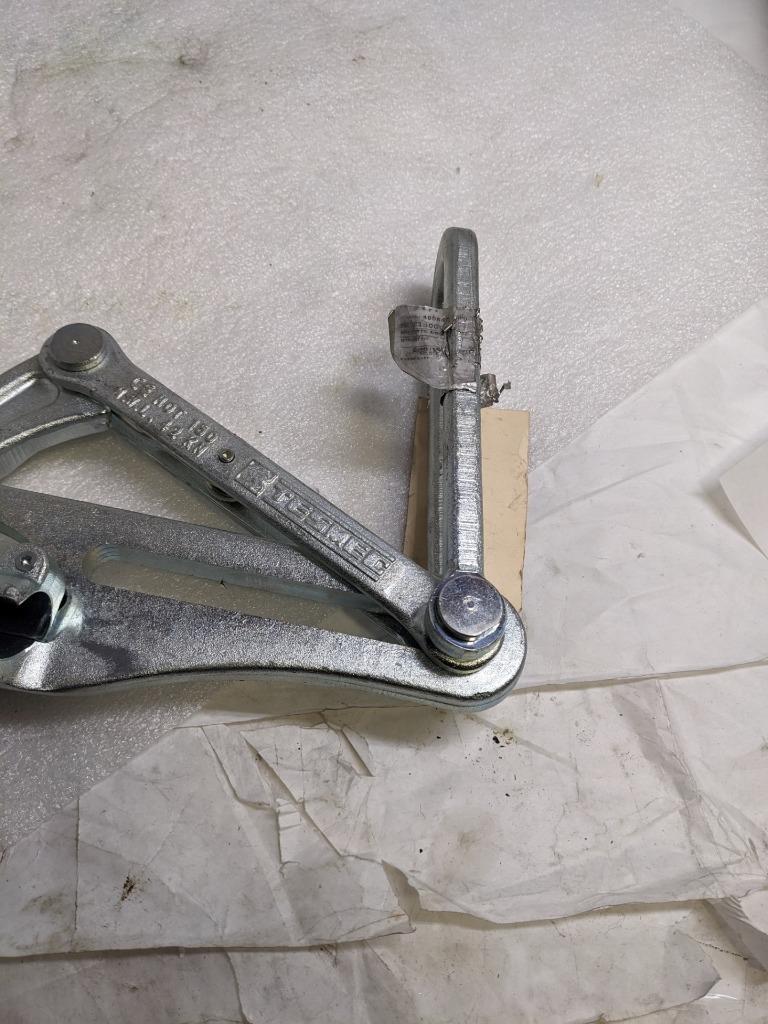 TESMEC SELF-GRIPPING CLAMP 21004060 USED I1
