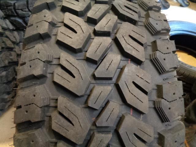 DTO ROUGH COUNTRY OVERLANDER M/T BSW LT 33 12.5 17 120Q LRE 10PLY TIRE 97010124