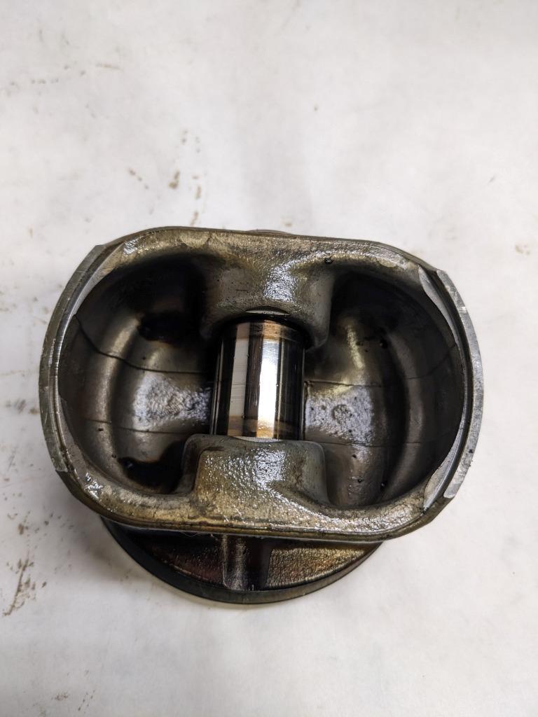 PORSCHE BOXSTER 987 05-08 PISTON CYLINDER (2) 09309481 USED 996G.LT3