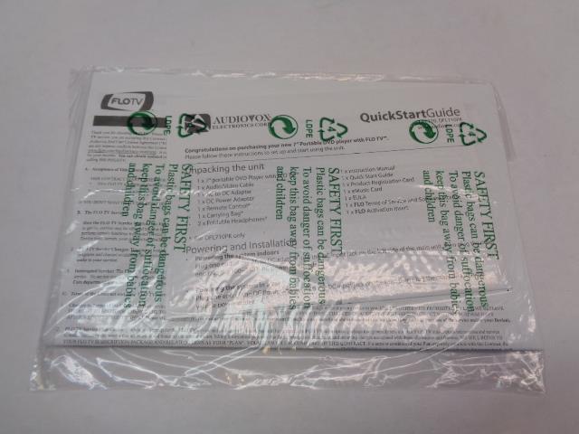 NEW AUDIOVOX 7 IN. WIDESCREEN PORTABLE DVD PLAYER BLACK DFL710 R17