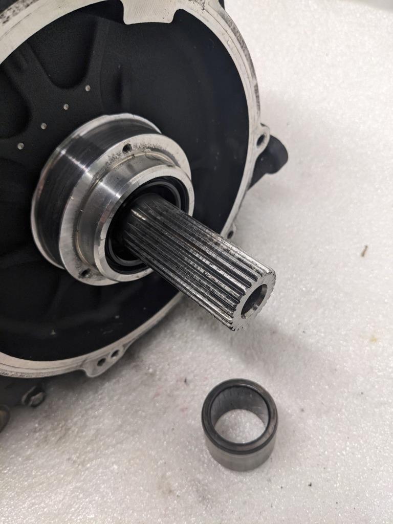 HARLEY DAVIDSON MILWAUKEE 8 TOURING CRANKCASE FOR 17-23 ELECTRA GLIDE USED I2