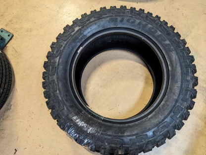 MAXXIS MT-762 BIGHORN BSW  LT 325 60 20 121/118Q 8PLY TIRE TL00023100 CQ1