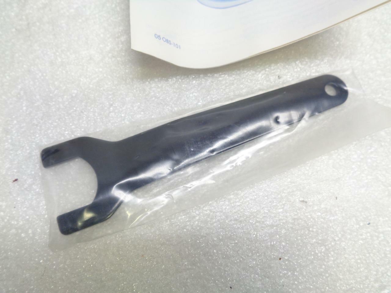 NEW UNI-RAM UPSANDER FINE ORBITAL SANDER 6" PAD 90PSI NON VACUUM ASSIST SR