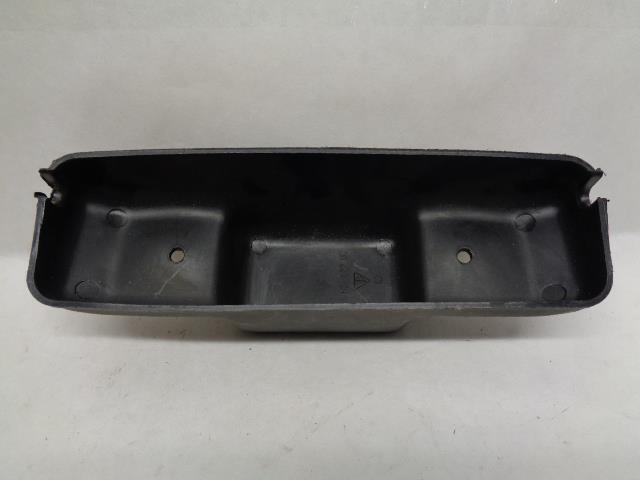 USED GENUINE PORSCHE REAR MARKER R/L HOUSING 944 631 427 00 R25T4