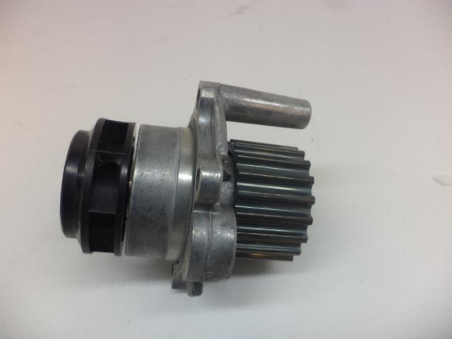 VOLKSWAGEN JETTA '05-'10 WATER PUMP 045 121 011 HX R12TA
