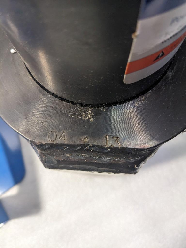 EATON ET1000-001 AEROQUIP PORTABLE HYDRAULIC CRIMPING MACHINE NO PUMP NEW R30