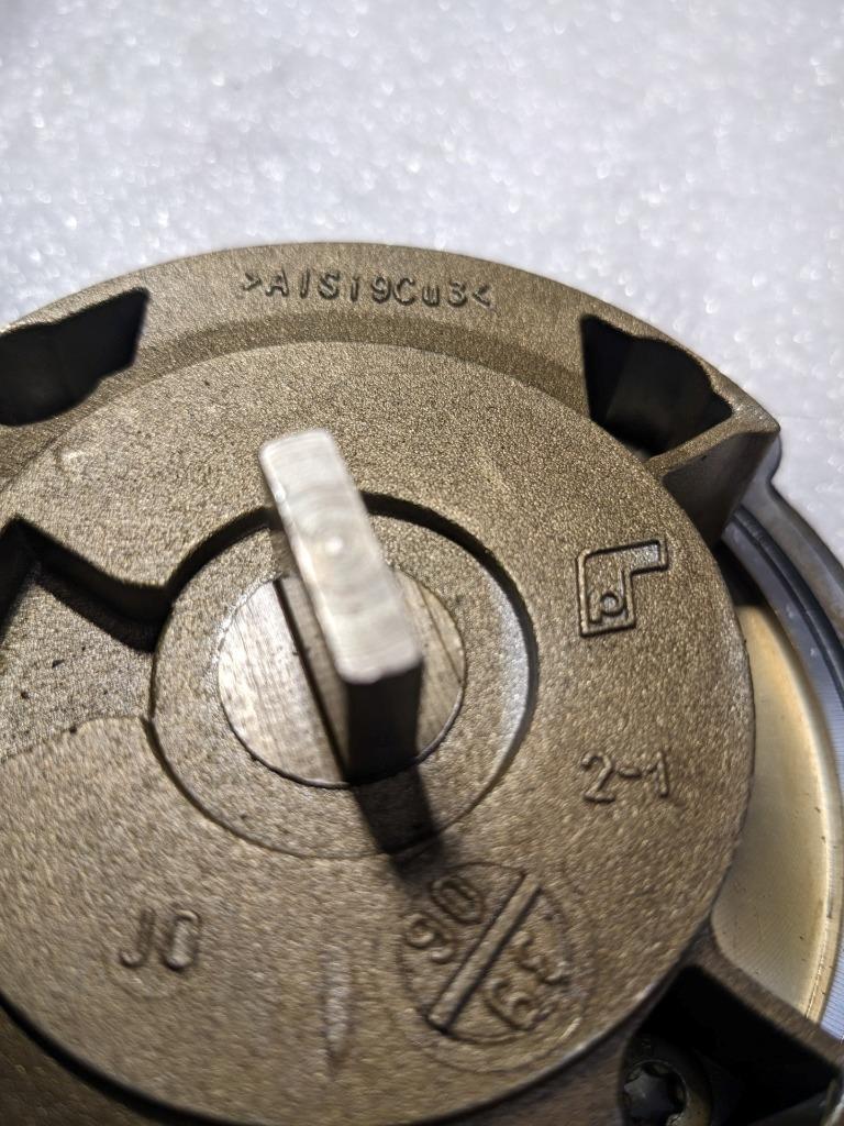 PORSCHE 911/996 SECONDARY OIL PUMP 99710702103 USED 996B.G.L.