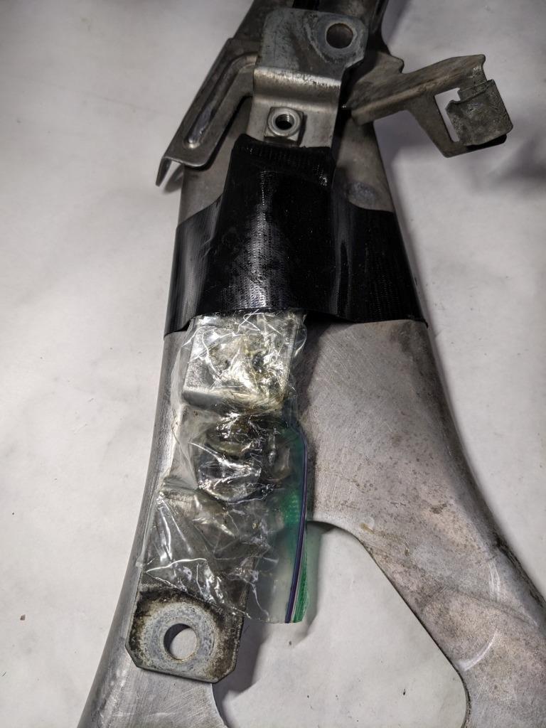 PORSCHE 911 996 98-05 ENGINE CRADLE/CARRIER MOUNT 99637501107 USED 996B.G.L.