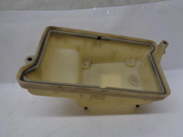 USED GENUINE PORSCHE LEFT FOG LIGHT HOUSING ONLY 928 631 417 01 R25T4