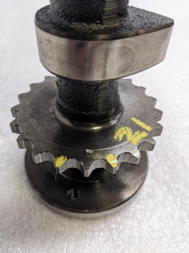 PORSCHE 911 996 (1998-2005) CAMSHAFT INTAKE (CYLINDER4-6) 996222 USED 996B.G.L.