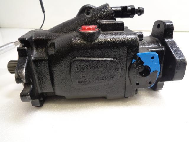 EATON 421AK HYDRAULIC AXIAL PISTON PUMP 421AK02552C NEW J1